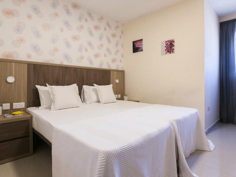 D87BC8C45337788DEDF2486E0801FF5E