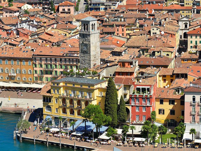 D79A8DFAB6C066422A6A129D90FCA886