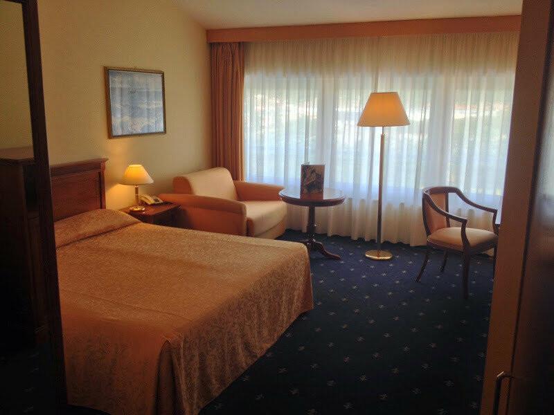 30FAE6471C73A3A7BF1E24B865A91106