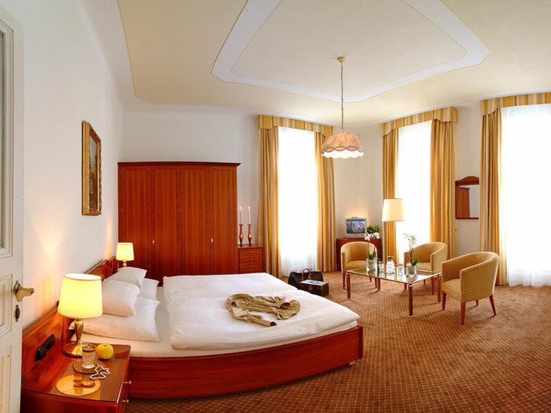 2518F8CB408E206B259E65C7EB0FA3B0