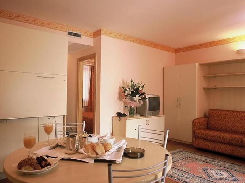 98B5C7C7BFC2ED55067815FC08934736