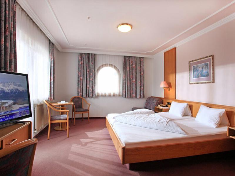 AAFF8ACA791DDB5E51A4390E1C286BA0