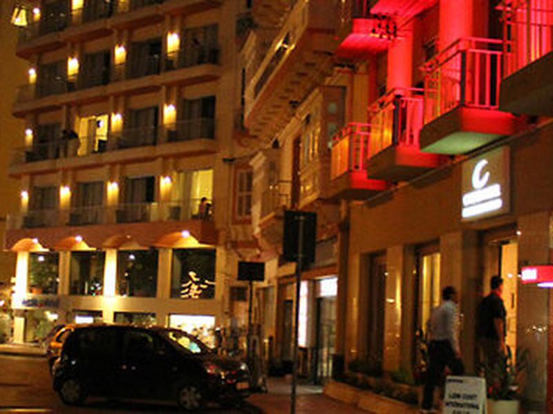 09F9A9D153C4A8898E997402864D2349