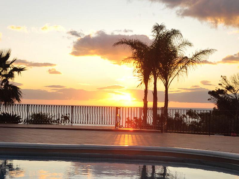 3DA1CF42C6869BDDCCEA3B4A38608E90