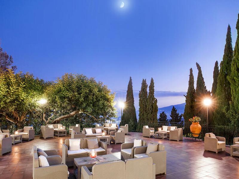 F51354E56265A8F9B3934FDFA8D27FBB