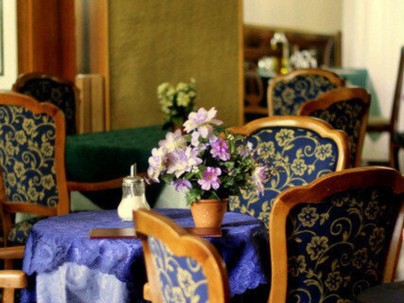 B535BF6FA1F9DF25E435BB76B35147DC