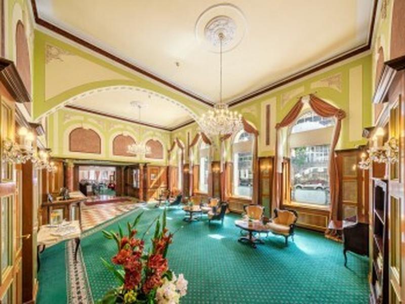 F575D104F11E024637E7BEE851BE3920