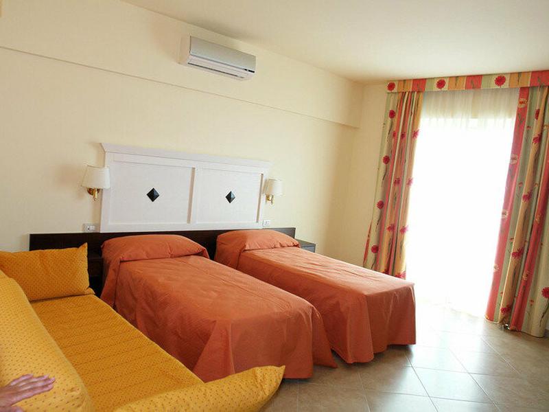 9BEECBC06C5DC848BA1C2C78A072620C