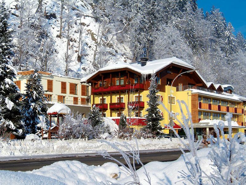 3E99B71EFC4DC8B25E942B974E3D1603