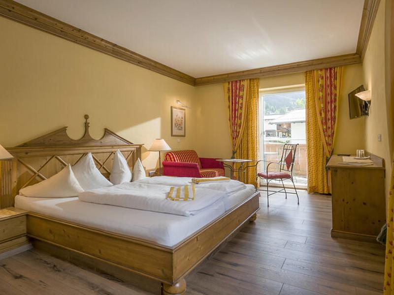 FEFFF4626113D8CFE546665895B942F8