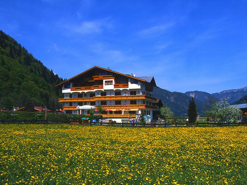 9E146BBDB54A928B6F92E91D5A5532A4