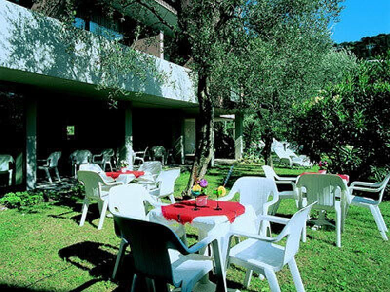 2C5CBA9063F5E0E3EC5F25C86CCD4DC7