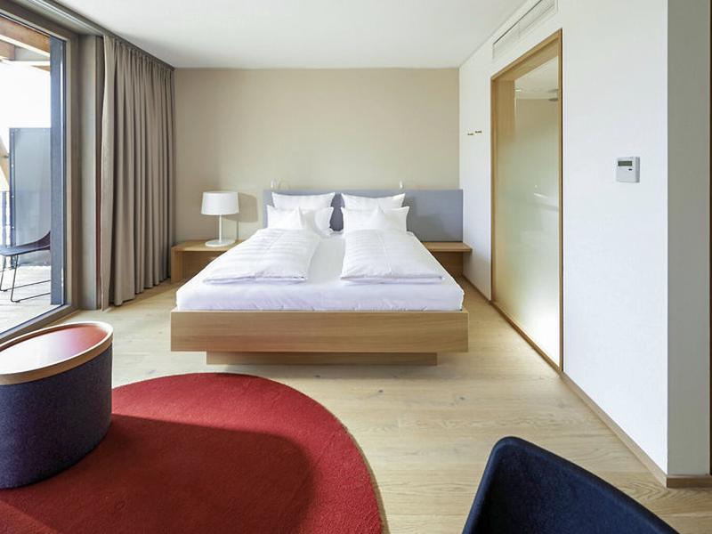 A3DFC51ECA35E60019B616FF79D9807C