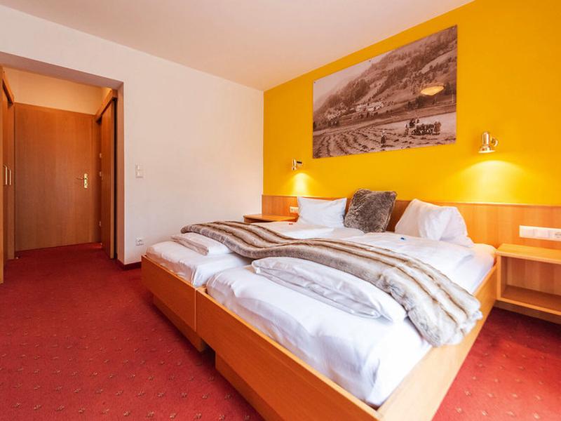 B3A84BC46096A1E5F3F2D06807256C0F