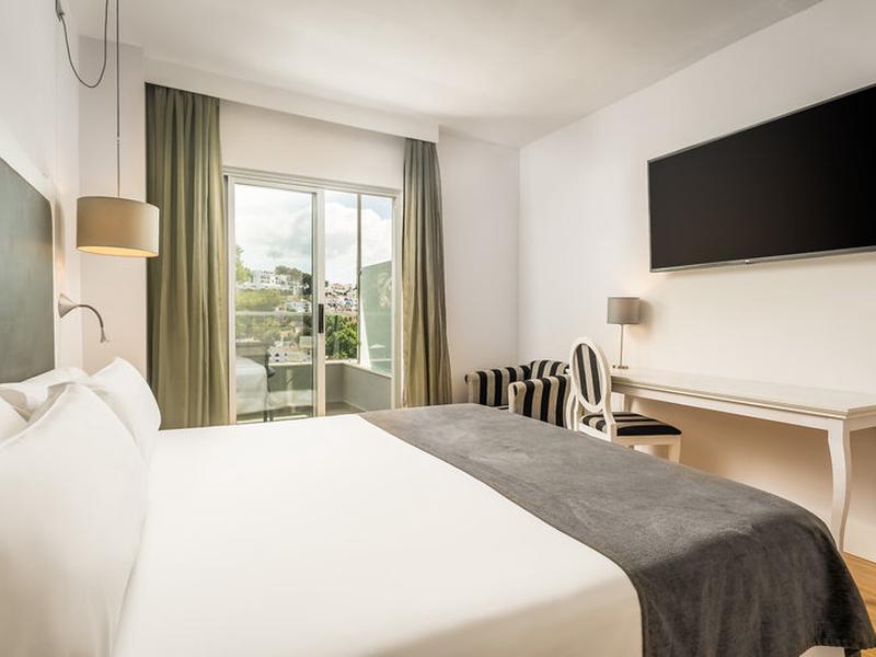 D654AD9C3C02E13E0C67BDC66DE2A37E