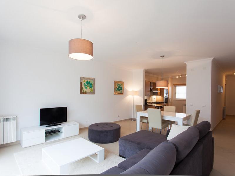 23F27D50F0C86AE51C2447DEF257DD70