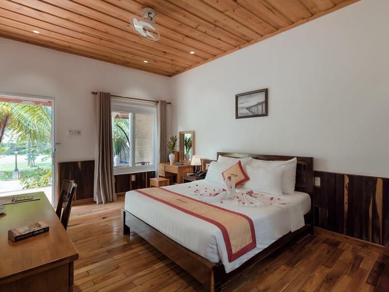 311EEBB2EF6152D5DE50D8568E55B214