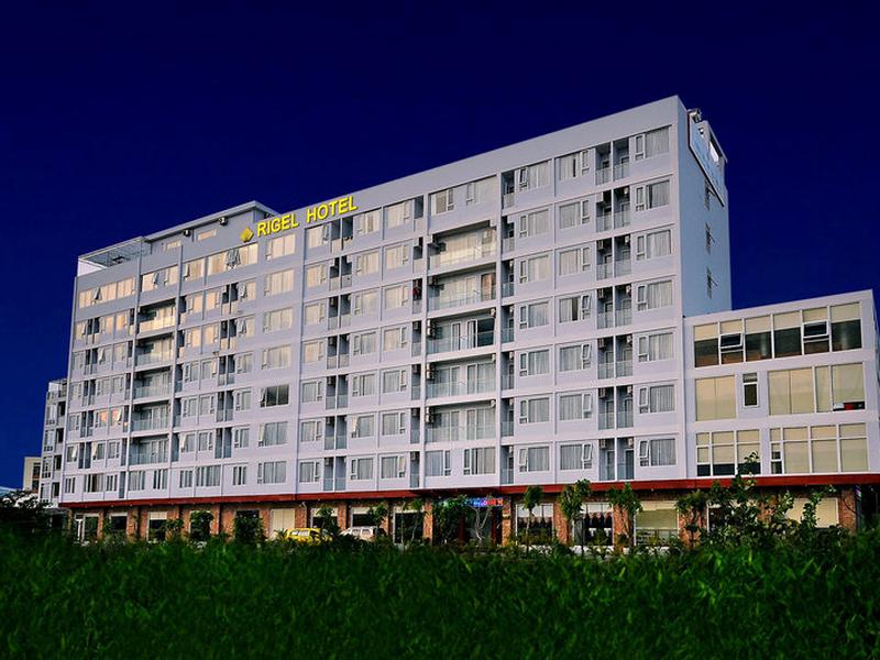 2006DC41B29BBBA9D79BC523222F466F