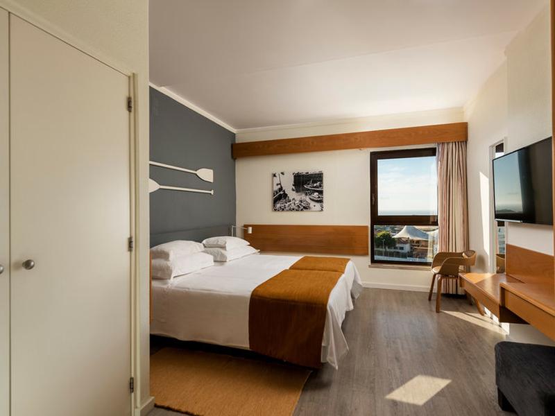 0AF42645DA7D314AE61EF2BEBF1619D9