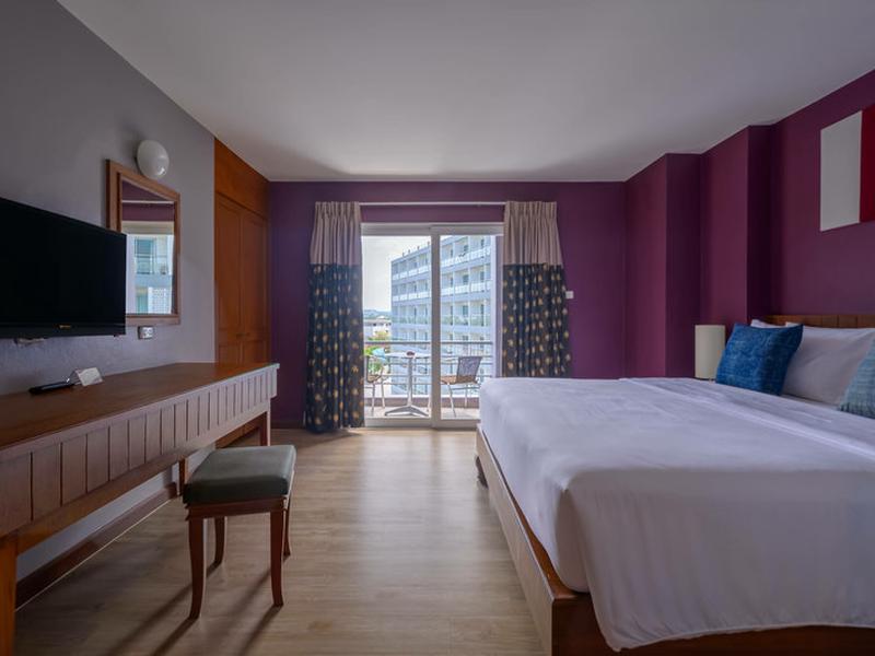 4B21C813C0B86AF3979CB0D1C00D9CD8