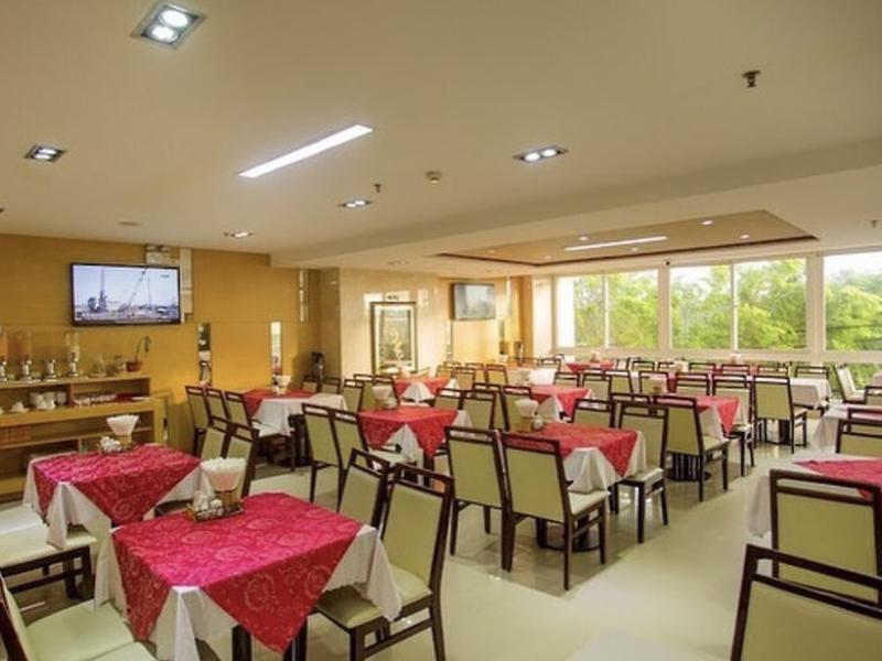 3AFD188AE3056405107FF4B7B2C4BB94