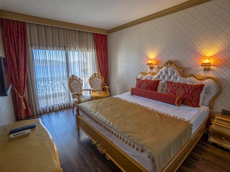 D8112628C3E3DE4CC5B527BFE23DAC7D