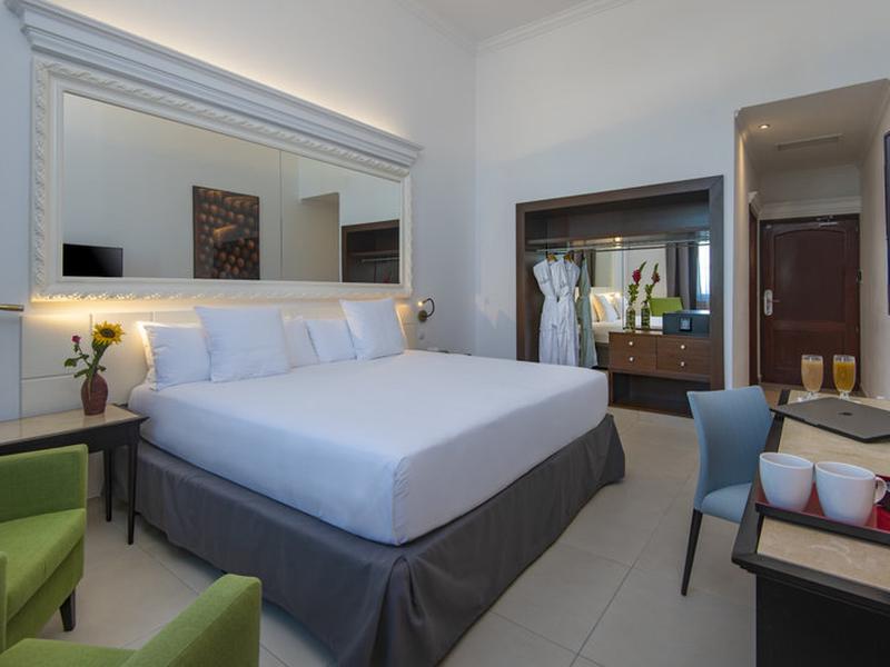 01BF264B6B2982C12E8BEF47388198F5