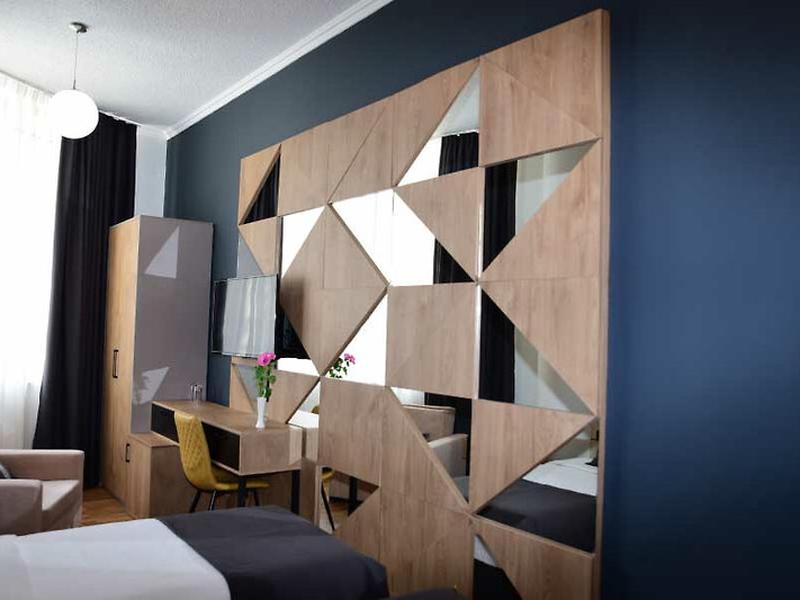 5EE02A5A84C6635B91D11D7BC946D2F7