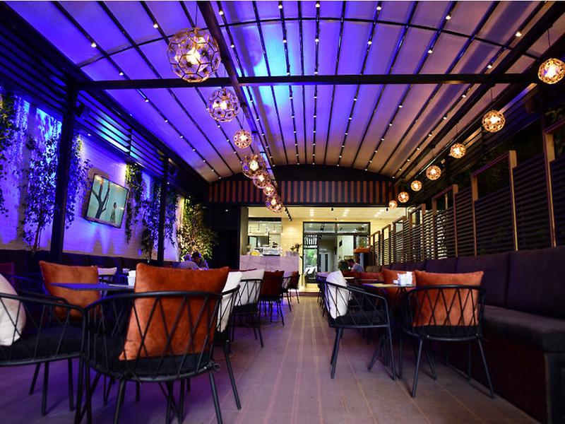 909AE9B571BFA60609726584C2055F01