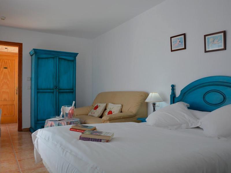 5330EAF6806B4B912BB4DCD05F519DFF