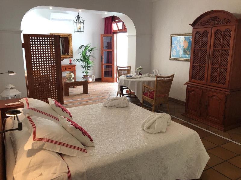 061556ECF921D2431BA9D3F23C34DC17