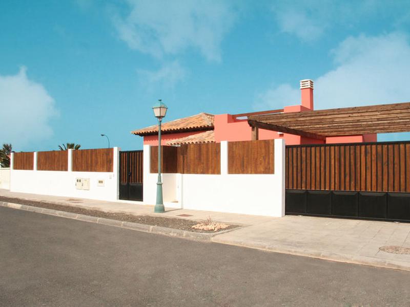 F7FC02CC2C321EAD1A9102ADB87A1F8D