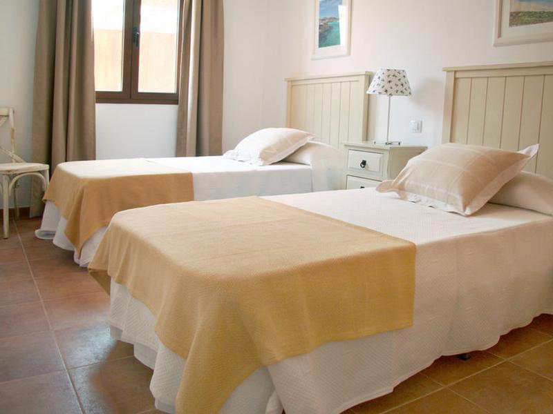 C27F201FFAFF7B6B1A1C981FB2693472