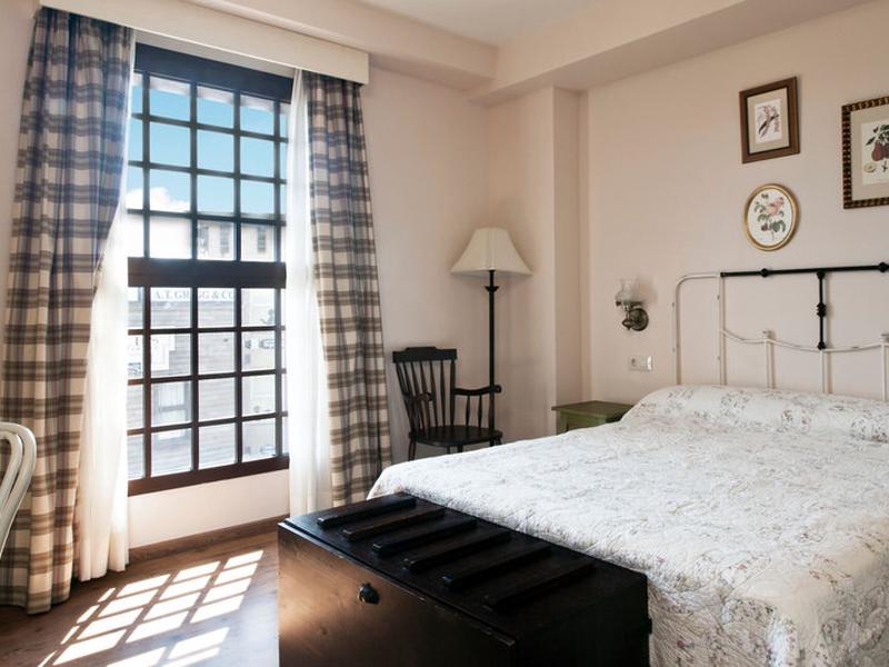 E8CF3BAC112211245D4A3E2DA186F359