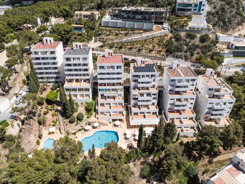 13B58C1248E20981E49FC8EF99B40F42