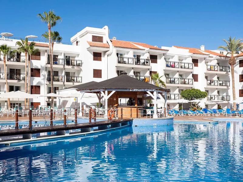 B18FB49A095E9C02452ADC0EDE03F61A