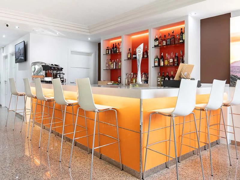 1A9CE17729368E910B3E2B82EFD7E978