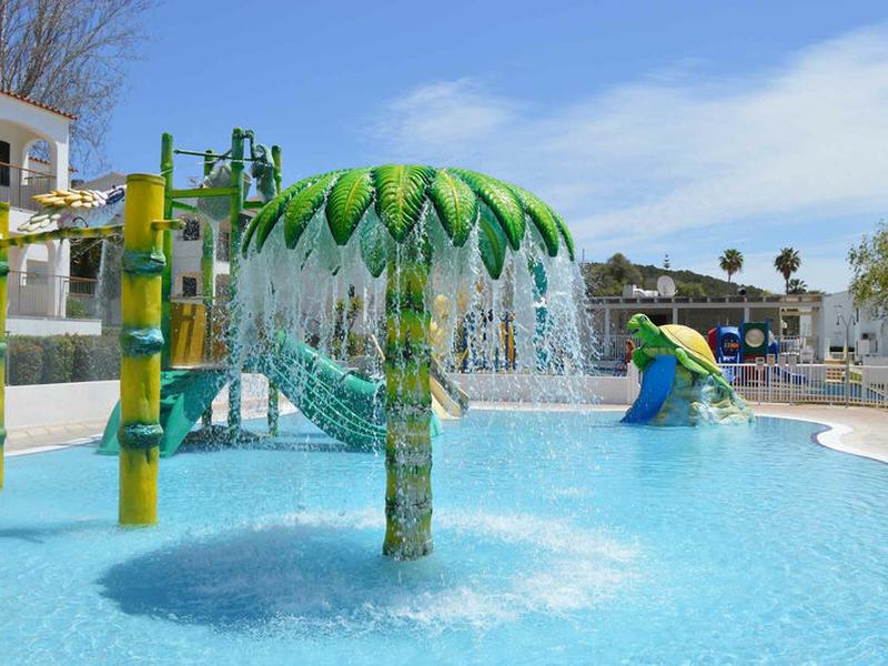 349CB4C13F71048FF99EC8AF259FF238