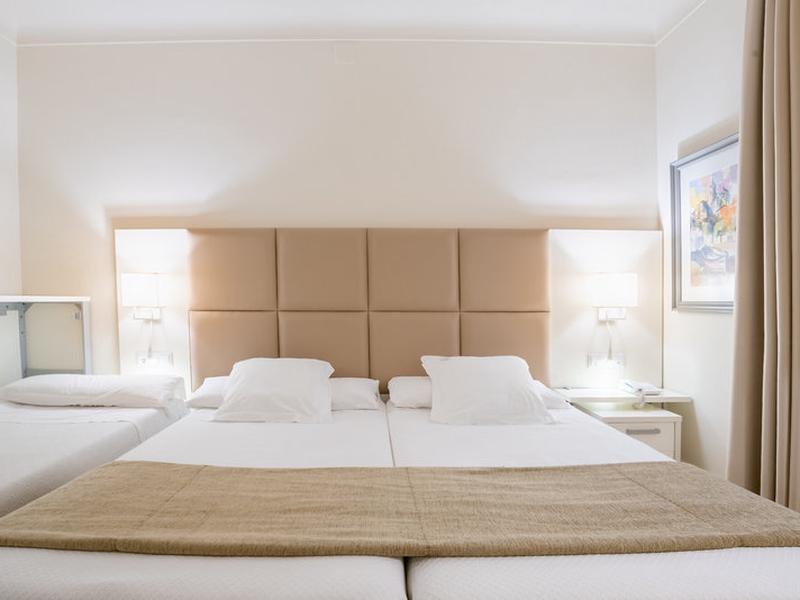 E0986FBBBB2DB3A9AE778239F68C661D