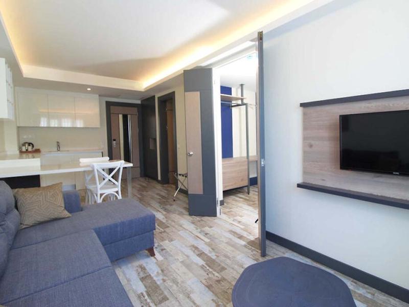 B719B42E13BEEC34B6DCE20F3C5E3A0F