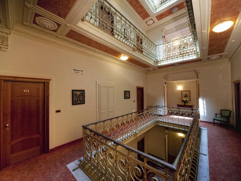 682377C3F55F30BE0B47A3C771DB2BA9