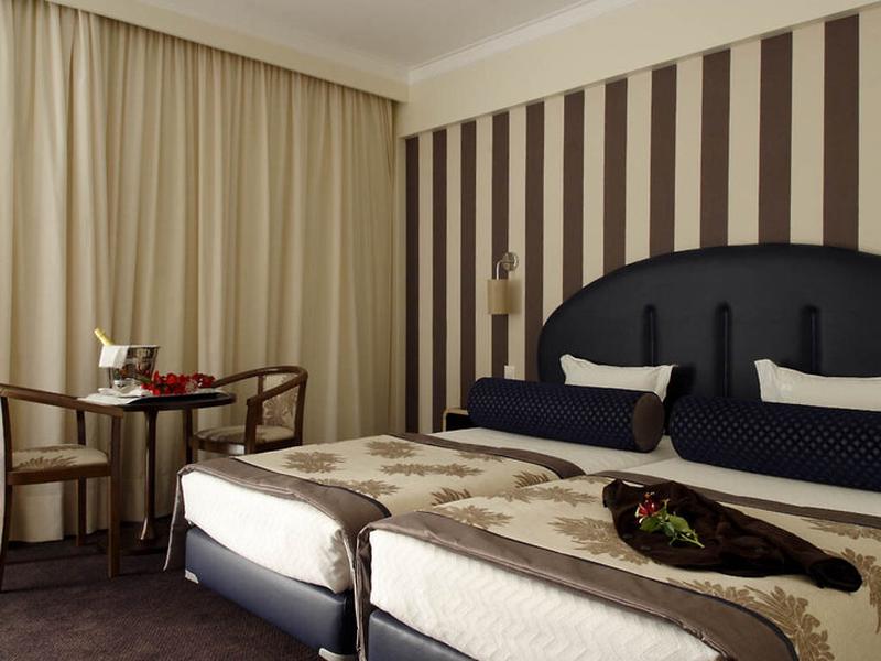 5BD5CE3961732A1795C4958B3DE389AF