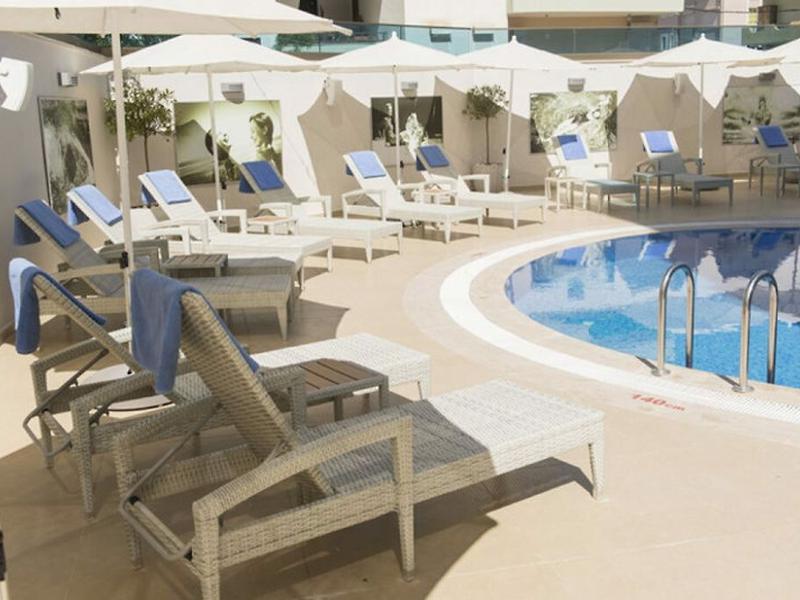 Aurasia Deluxe Hotel