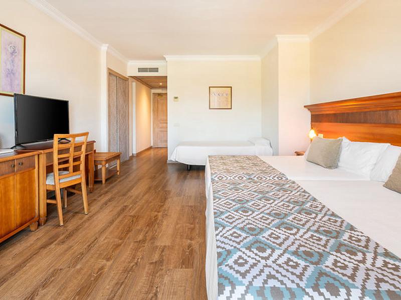 700EFC80625AB4622BFEAC25712653D1