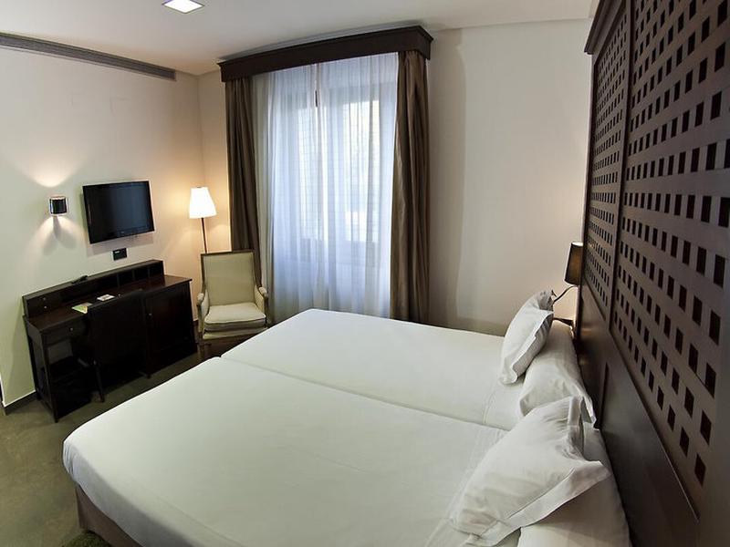 56ABB078F3A9984B02BC3335EAA250BA