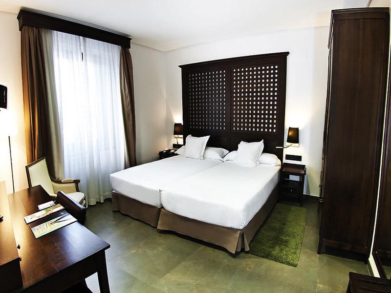 0F6E7B725D5253C0CEF000A02EB21653