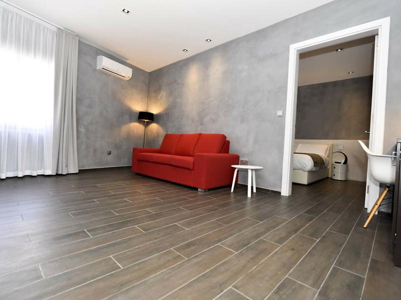 97D8DD8DEC43A7729F467C576664A9F6