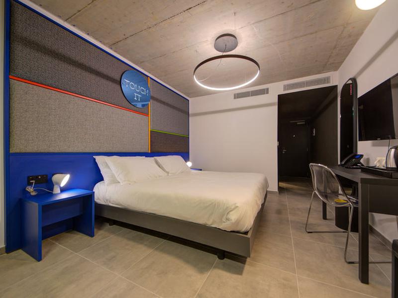 6C2867FCF00C20B24718FC69FD2AE7DE