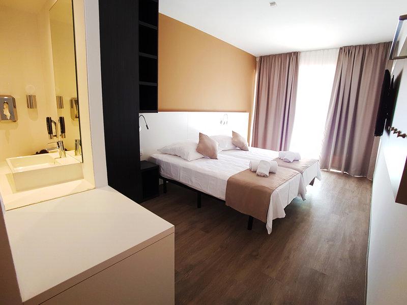 6F0A8F5BFE35AAEB8C2A581C584D1694