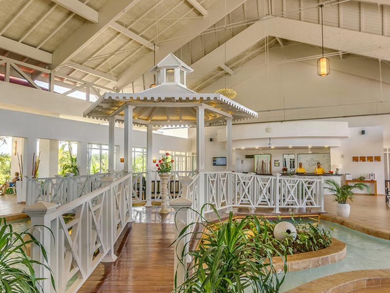 D6C827BA5A818F99FBF8F37DD102E33F